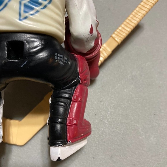 NHL ACTION FIGURE Patrick Roy ~ Home Decor Office Game Room Man Cave Sports Bar - Picture 8 of 9